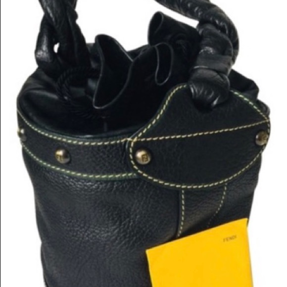 Fendi black leather Palazzo shoulder bucket bag Authentic - Picture 2 of 13